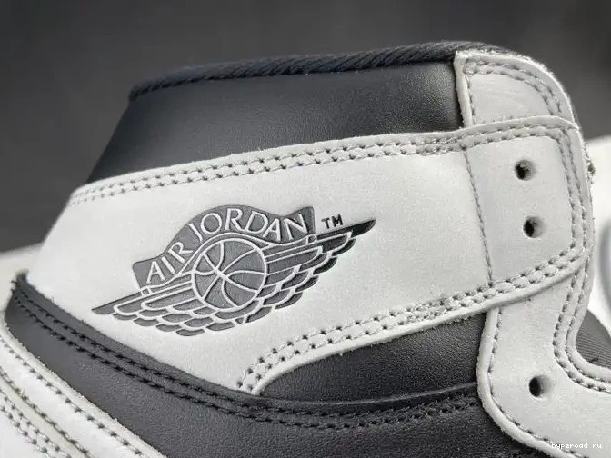 Light Smoke Air Black 555088-035 Grey Retro White Jordan 1 High 0407